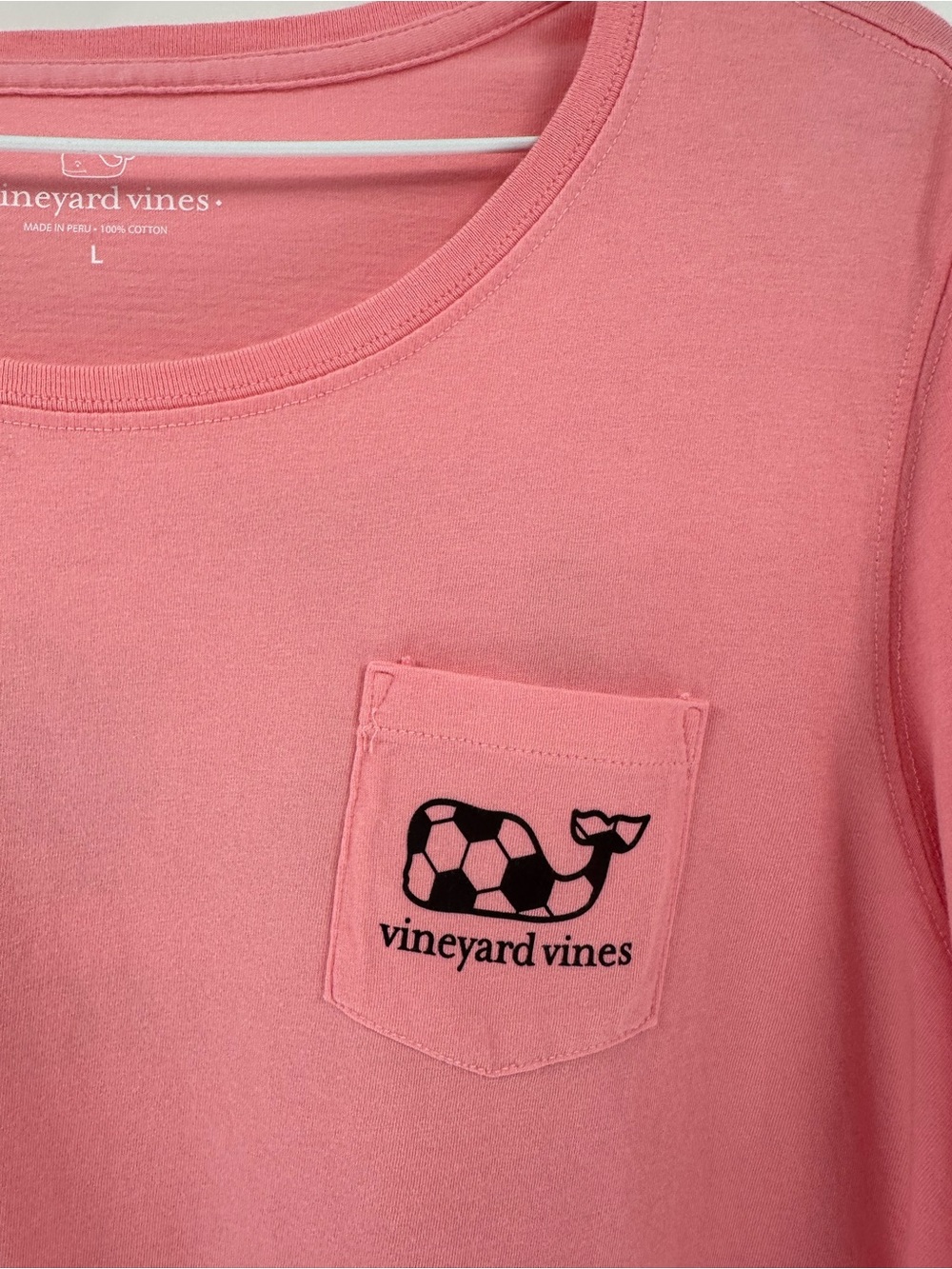 Vineyard Vines Soccer Whale Coral Pink Long Sleeve Pocket T-Shirt Sz L - Picture 3 of 8